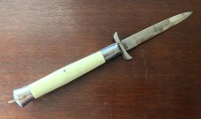 Batwing Rizzuto Estileto Milano, Marked Stainless Steel, Hard To Find White Handle, Used