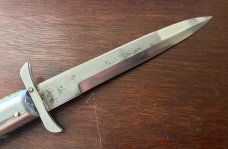 Batwing Rizzuto Estileto Milano, Marked Stainless Steel, Hard To Find White Handle, Used