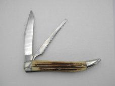 Queen Cutlery Co. #46 Fish Knife in Winterbottom Bone: 5 ” closed; early 1950s, Q over STAINLESS