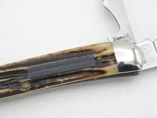 Queen Cutlery Co. #46 Fish Knife in Winterbottom Bone: 5 ” closed; early 1950s, Q over STAINLESS
