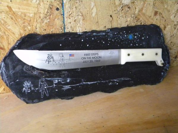 Case XX 1889-1989 Bradford PA USA Apollo 11 Mission Replica Knife  w/Display Serial # 0001 Astronaut