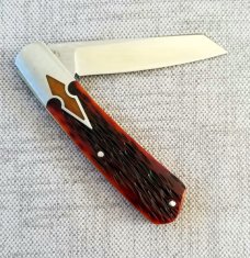 Jeffrey Mitchell Native Custom3.75"..CPM-154, Amber jigged bone..smooth bone shield,keyhole bolsters