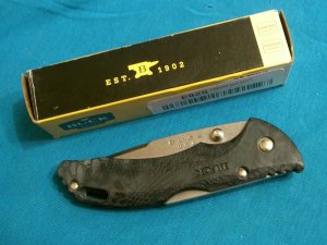 MIB BUCK BANTAM BLW 10390 USA LOCKBACK FOLDING HUNTER HUNTING SKINNING POCKET KNIFE KNIVES