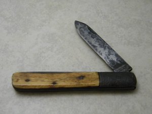 Cyclone Sheffield England (Belknap Hardware) Bone Daddy Barlow Knife c.1939