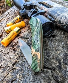 STONE HANDMADE KNIVES - Hunter - Dyed Maple Burl Handles - NEW