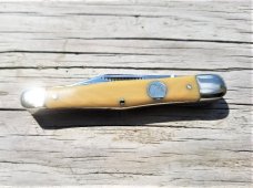 VINTAGE WEIDMANNSHEILL SWELL CENTER WATERFALL WHITTLER 3 3/8 MANUFACTURED IN GERMANY