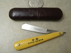 Vintage Joseph Rodgers Star amp Cross Sheffield England Corn Razor Knife