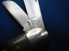  S&W / SMITH AND WESSON HAMMER FORGED POCKET KNIFE, 3 BLADE SOWBELLY, HORN SCALES