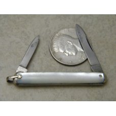 Remington UMC Made in USA Miniature Pearl Pen Knife c.1935-1940