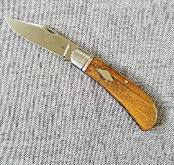 K'roo Custom Lanny clip,3.75" Sneezewood scaless..liners & spacers..fluted bolsters ..filework