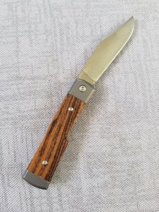 Fox Cutlery Recoil Gunstock, Lava Carbon Fiber, M390, Titanium, 3.5" closed, Italian SFO 