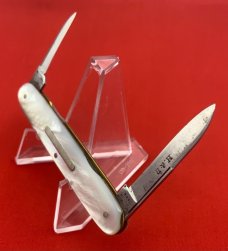 Vintage HUMASON & BECKLEY Equal End Shadow Pen Folding Pocket Knife c.1852-1916 Pearl