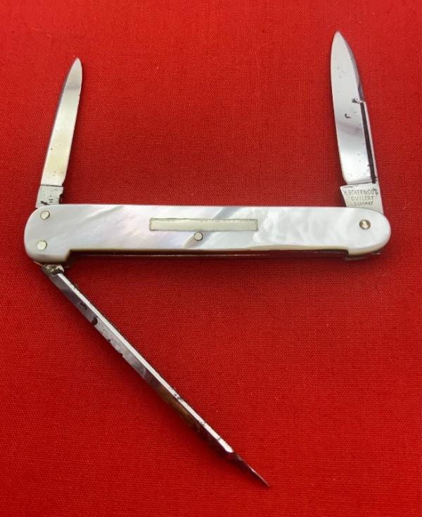 Vintage H. BOKER & CO’S CUTLERY Sleeveboard Lobster Pen Folding Pocket Knife c.1891-1944 Vintage H. BOKER & CO’S CUTLERY Sleeveboard Lobster Pen Folding Pocket Knife c.1891-1944
