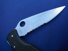Spyderco Endura Clipit Endura C10PSBK  (2002 Model) VG-10 SS Blade With original box. MADE IN JAPAN!