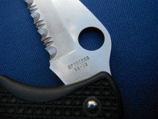 Spyderco Endura Clipit Endura C10PSBK  (2002 Model) VG-10 SS Blade With original box. MADE IN JAPAN!