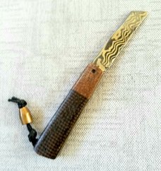 Vincenzo Balistreri Brown micarta White Wolf,3.5" .Damascus..lanyard pin..bead..filework..Cap shield
