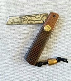 Vincenzo Balistreri Brown micarta White Wolf,3.5" .Damascus..lanyard pin..bead..filework..Cap shield