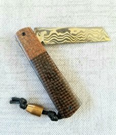Vincenzo Balistreri Brown micarta White Wolf,3.5" .Damascus..lanyard pin..bead..filework..Cap shield