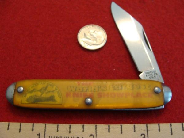 Smokey Mountain Knife Works "World's Largest Knife Showcase" Novelty Knife Company