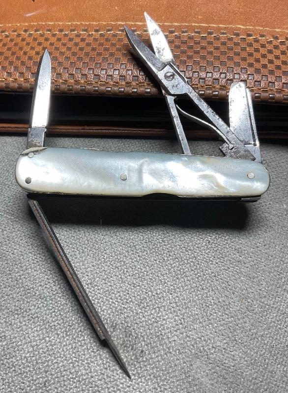 Vintage Rare KELLY-HOW-THOMSON 4-Blade Sleeveboard Lobster Pen Folding Pocket Knife 1896-1947 Vintage Rare KELLY-HOW-THOMSON 4-Blade Sleeveboard Lobster Pen Folding Pocket Knife 1896-1947