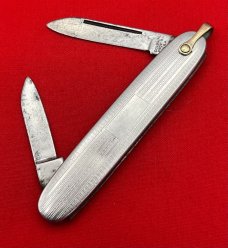 Vintage COLONIAL PROV RI Embossed Silver Tone Shadow Pen Folding Pocket Knife w/Bail