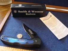 Smith & Wesson "Gold Shield Issue" 'Cutting Horse' Ford Frame Lock Tactical Knife by Taylor Cut.