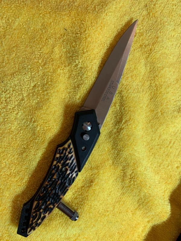 Dale Earnhardt 9" Modern Switchblade w/ flashlight PRICE REDUCED 