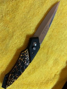 Dale Earnhardt 9" Modern Switchblade w/ flashlight PRICE REDUCED 