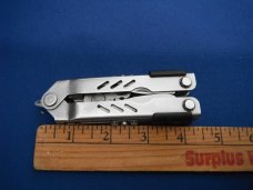 Gerber Multi Tool with Knife, needle nose Pliers