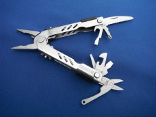 Gerber Multi Tool with Knife, needle nose Pliers