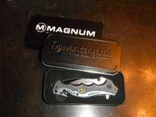 Boker Magnum HERO Rescue Liner-lock Special Weapons Tactic Folding Knife m01RY769  SWAT RES-Q