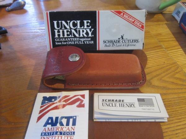 SOLD Schrade USA LB7 Bear Paw- NOS 1121 SOLD Schrade USA LB7 Bear Paw- NOS 1121