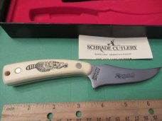 Schrade Scrimshaw Sharpfinger Model # 502 SC