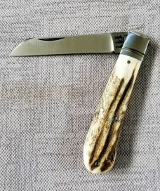 Ashley Harrison, UK maker,Stag Lambsfoot Custom..4"..01 steel & slab stag scales..New w/custom slip
