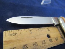 Hen & Rooster Bertram Equal End Pearl Whittler Model 193MOP