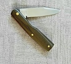 Ricky Bob Menefee Gunstock Clip..4" closed..OD Green micarta and red G10 liners..Cpm154,slip...pouch