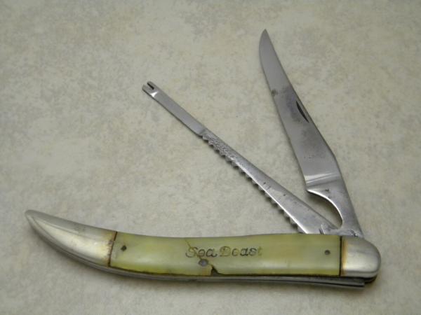 Western States "Sea Beast" Fish Knife w/Gaff Hook and Scaler Western States "Sea Beast" Fish Knife w/Gaff Hook and Scaler