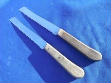 2 (TWO) Deglon Made in France Stainless Steel Straight Bread Knife 7.5 In. Blade