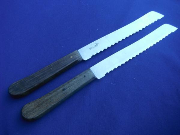 2 (TWO) Deglon Made in France Stainless Steel Straight Bread Knife 7.5 In. Blade 2 (TWO) Deglon Made in France Stainless Steel Straight Bread Knife 7.5 In. Blade