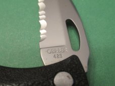 Gerber EZ Out Model  #425 
