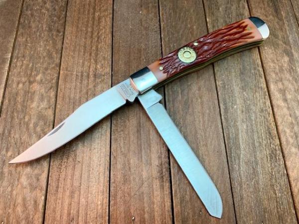 Camillus Trapper Jigged Delrin. WK Camillus Trapper Jigged Delrin. WK