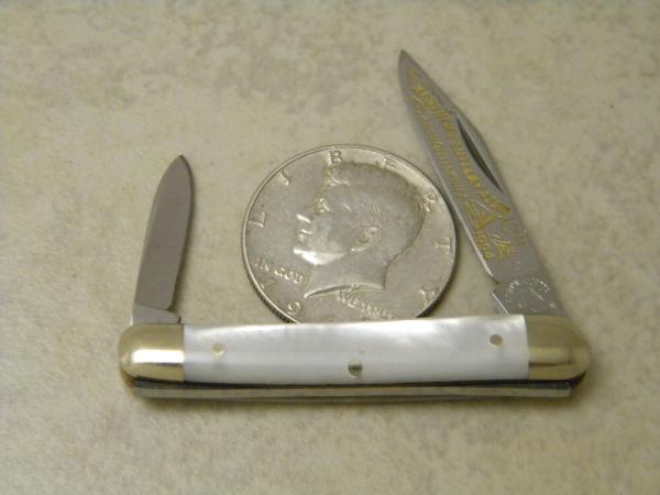 Fight'n Rooster Germany Kentucky Cutlery Association 1994 2nd Youth Pearl Pen Knife Fight'n Rooster Germany Kentucky Cutlery Association 1994 2nd Youth Pearl Pen Knife