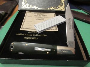 Remington 2000 Limited Edition Green Bone Pearl Shield Large Barlow Pattern # R1630