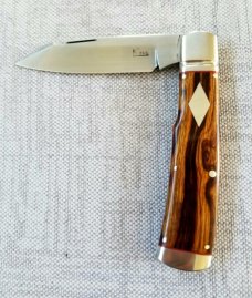 K'roo Custom Native Knife,coa/ slip, 4".Desert Ironwood w/ red accents..fulted..rwl34. Filework 