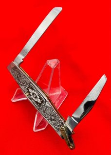 Vintage ARNEX STAINLESS JAPAN 2-Blade Large Pen Pocket Knife Embossed Metal Native AmerIcan Chief