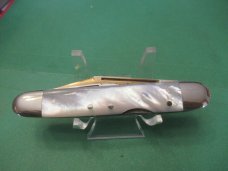 Fight'N Rooster Gold Blade Pearl Whittler for the Tar Heel Club 1981 
