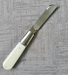 Michael du Plessis Giraffe bone Barlow..3.75".N690.blue liners.spacers..fluted bolsters.coa/pouch 