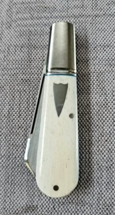 Michael du Plessis Giraffe bone Barlow..3.75".N690.blue liners.spacers..fluted bolsters.coa/pouch 