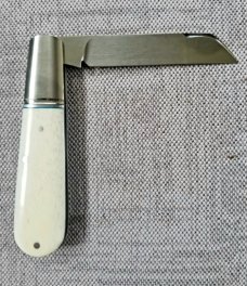 Michael du Plessis Giraffe bone Barlow..3.75".N690.blue liners.spacers..fluted bolsters.coa/pouch 