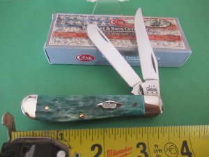 Case XX 2004 Aqua Green Mini Trapper Diamond Shield Pattern # 6207 SS